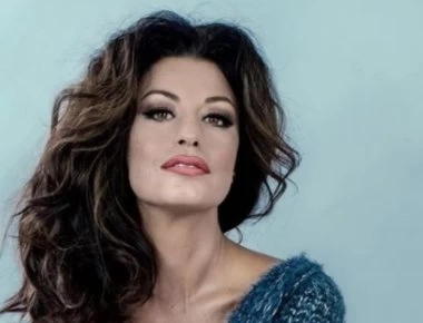 Η Δωροθέα Μερκούρη στο πλοίο ποζάρει σαν pinup girl (φωτο)